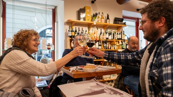 Small-Group Lake Como Local Food Tour with Wine