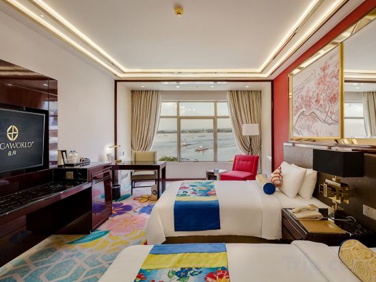 NagaWorld Hotel & Entertainment Complex - Tap to explore photos