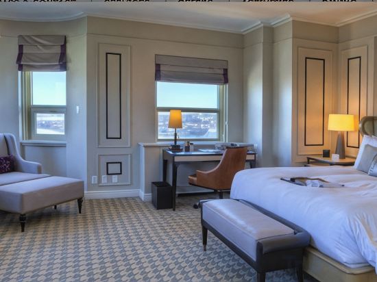 Fairmont Le Chateau Frontenac Room Type - Fairmont Gold Signature King Room