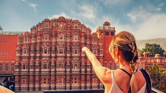 Jaipur City Tour from Delhi by Car or Rail: All Inclusive Package