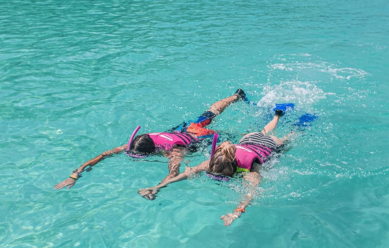 Phuket, Thailand Coral Island half-day tour [speedboating/swimming/snorkeling/hotel transfer]