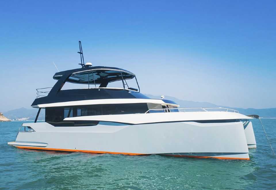 海口ヨットレンタル】新型55フィートモアナ豪華双胴船チャーター（最大