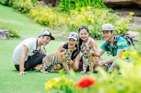 Tiket masuk Kebun Binatang Safari Phu Quoc Pearl + Antar-jemput dari hotel