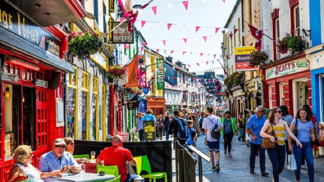 ทัวร์วันจากดับลินไปหน้าผาโมเฮอร์ เบอร์เรน และกัลเวย์