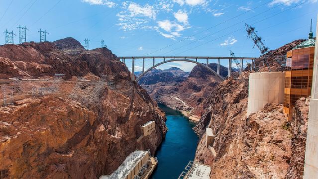Hoover Dam Inside Tour from Las Vegas, WiFi