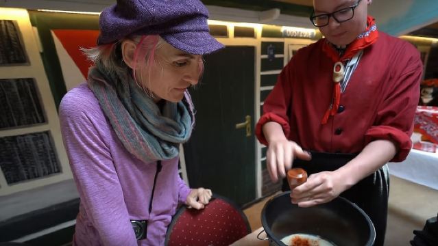 Volendam: 2,5-stündiger Käseherstellungs-Workshop und Clog-Herstellungstour