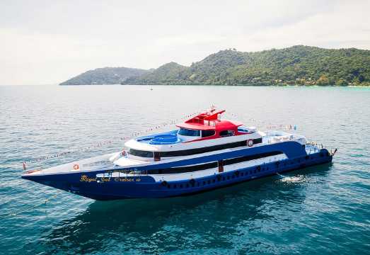 Phuket: Ferry Transfer to/from Phi Phi Tonsai or Laem Tong