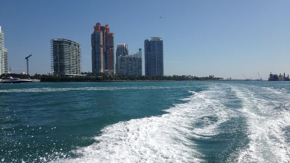 Miami Biscayne Bay: crociera in barca al tramonto e case da milionari