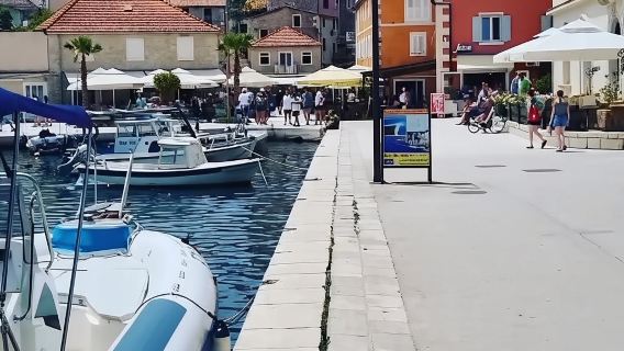 Makarska: 3 pulau, Gua, Tebing, Jelsa, Laguna, Tanduk Emas