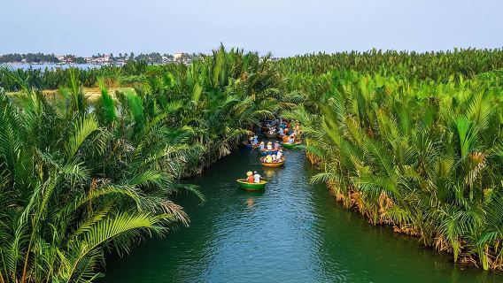 Coconut Forest – Private Tour of Hoi An Old Town, 9-Seater Luxury Car