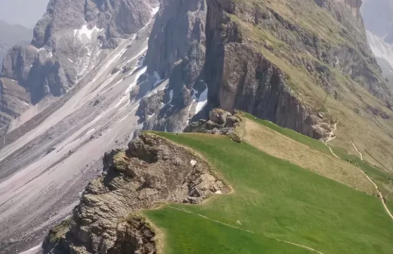 包車暢遊馬特宏峯、費尼斯城堡、奧斯塔古城、庫馬約爾