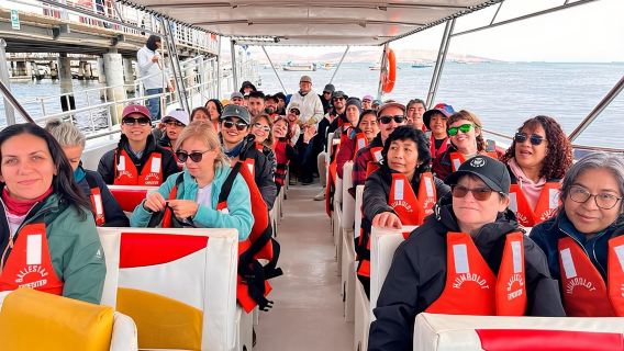 Paracas, Ballestas Islands and Huacachina Guided Tour