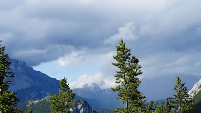 加拿大卡爾加里-瀑布花園-路易絲湖-可訂製【中文包車自由行】