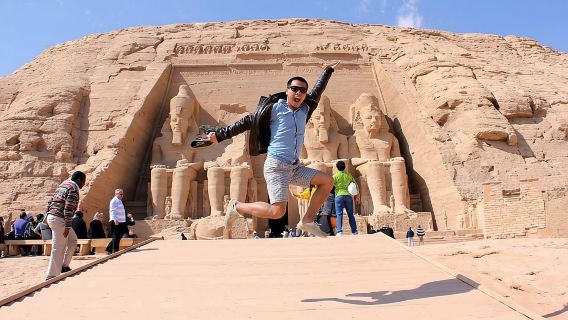 Tour to Abu Simbel Temple with a small group and a Professional tour guide