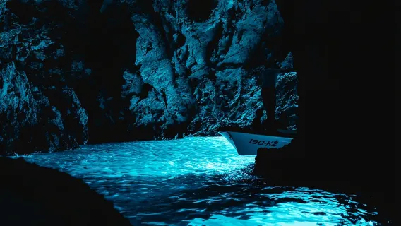Blue Cave & 6 Islands Speedboat Tour From Split or Podstrana