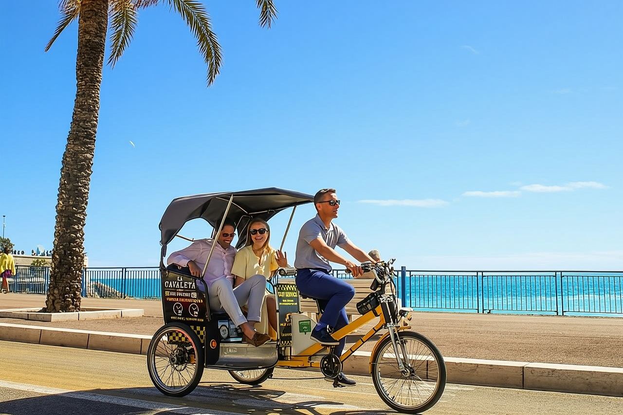 Original Nice city tour ( pedicab-vélo taxi)