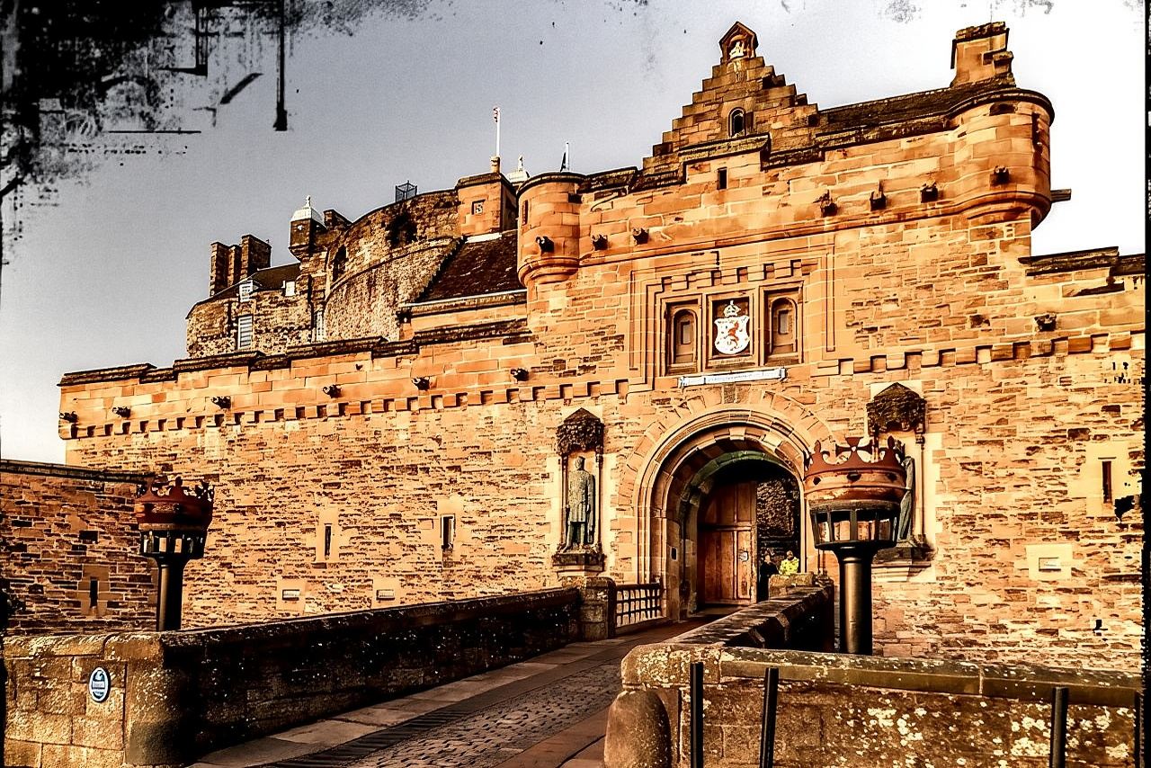 Edinburgh Castle Guided Tour - Tickets Included