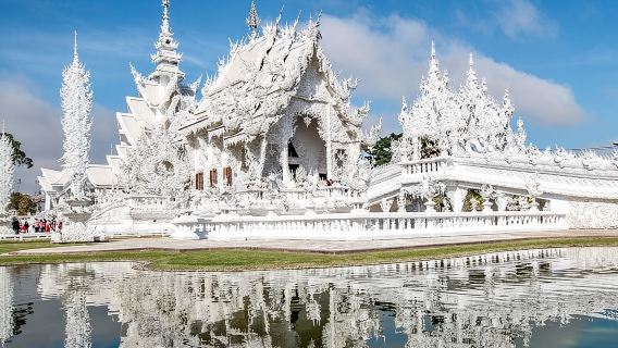 Tour di un giorno intero al Tempio Bianco di Chiang Rai e al Triangolo d'Oro