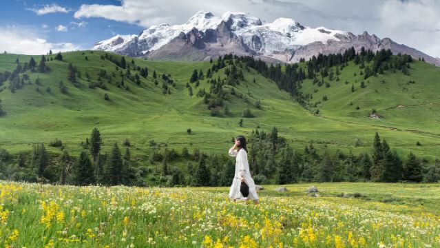中國四川：川西格聶南線精品旅拍【穿越格聶南線，邂逅雪山與花海】格聶神山｜格聶之眼｜格底拉姆｜措普溝v