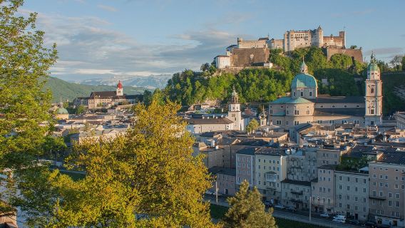 奧地利薩爾茨堡+德國國王湖+魔法森林+鷹巢一日遊【包車專線】