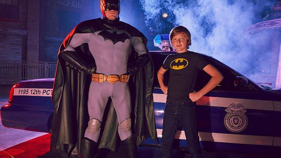 從杜拜出發：阿布達比謝赫扎耶德大清真寺+華納兄弟樂園一日遊