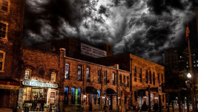 Spettri e Sussurri Maligni: Tour dei Fantasmi di Wilmington