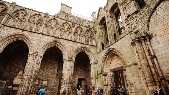 Эдинбургский замок: VIP-ранний доступ, Королевская миля и Холируд