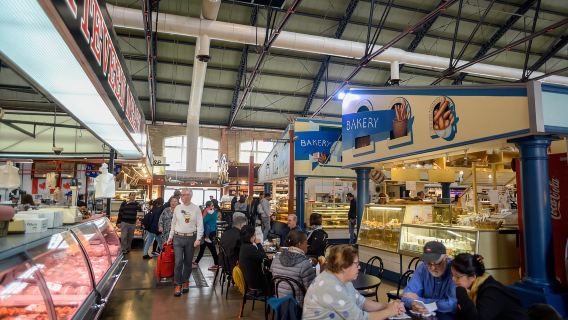 Toronto: St Lawrence & Distillery Food Tour with 6 Tastings