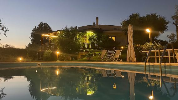 Kelas memasak, makan malam, dan mencicipi anggur di Lecce (Corigliano)