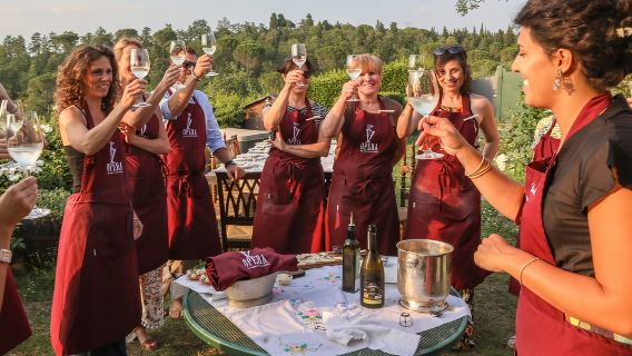 Toskana: Kochen, Abendessen & Live-Oper auf dem Land