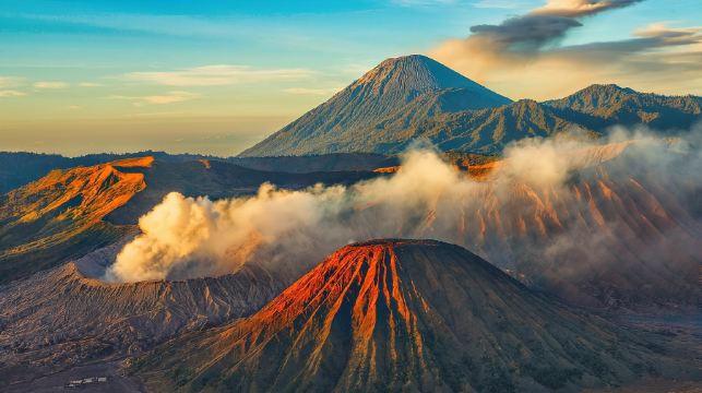 印度尼西亞國家博物館+拉古南動物園+雅加達大教堂一日遊【包車