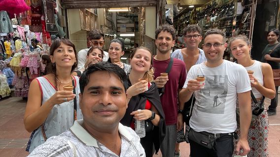 ทัวร์ชิมอาหารริมทางและตลาดเครื่องเทศ Old Delhi