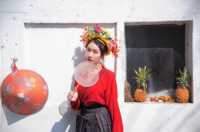 Excursión de un día a la Calle Oeste de Quanzhou, el Templo Kaiyuan y el Puente Luoyang (grupo de 16 personas con flores en el pelo)|Auténtico tour sin compras incluye visita guiada con explicaciones