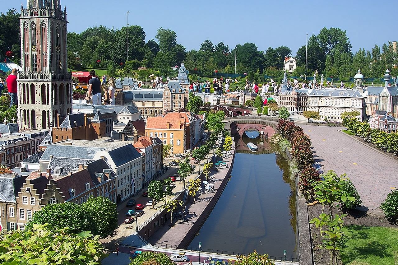 Madurodam + Inner Court & Hall Of The Knights + Delft Blue Pottery Factory