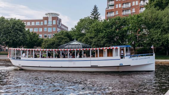 Boston: Summer Nights Trolley Tour and River Cruise