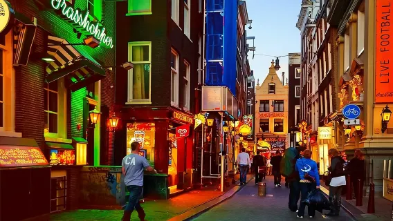 Visite privée du quartier rouge d'Amsterdam et découverte gastronomique