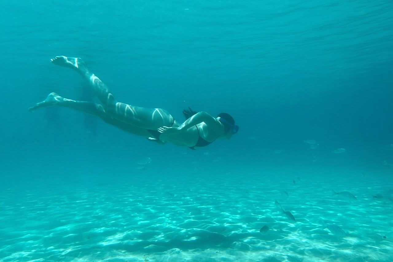 Split: Blaue Lagune & 3-Insel-Kreuzfahrt mit Wein & Schnorcheln