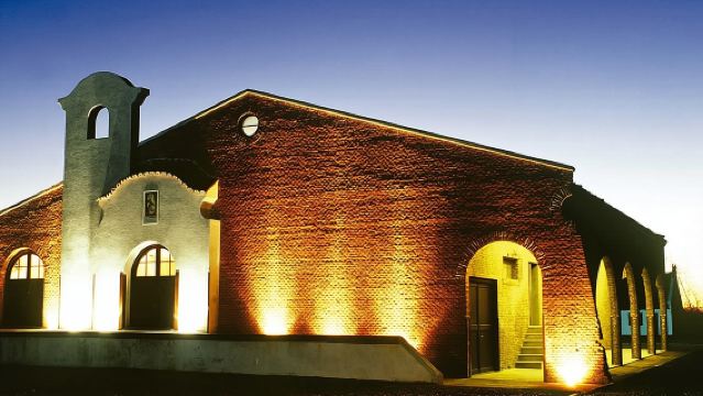 Bouza Winery Tastings and Tapas (Esp, Eng, Port)