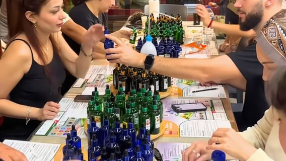 Marmaris: Parfüm-Workshop – Eine Flasche voller Ihrer Geschichte
