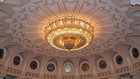 Bucarest: biglietto salta fila per il Palazzo del Parlamento