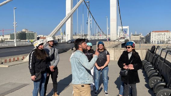 Budapest: Quick Ride on Riverside - 30 Min Segway Tour