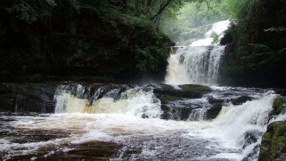 From Cardiff: Brecon Beacons Waterfall Walking Tour