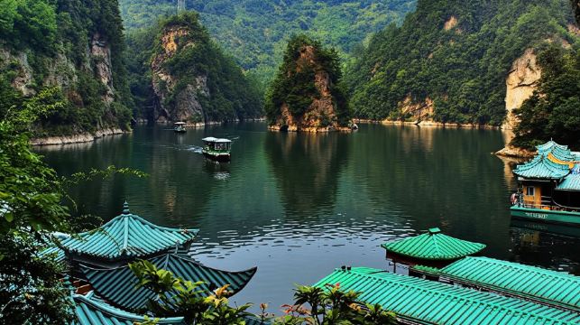 張家界大峽谷玻璃橋 寶峰湖(含遊船） 私人導覽一日遊