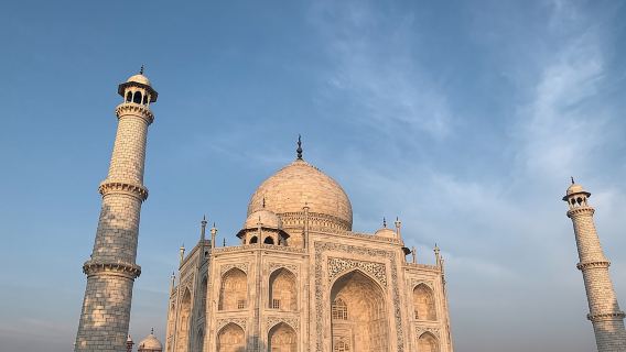 Tajmahal Skip -the- line- Sunrise Tour With Private Guide