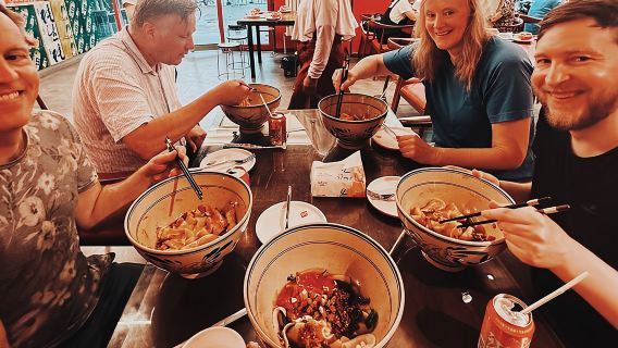 Private Full-Day Xi'an Highlights Tour with Pickup and Lunch