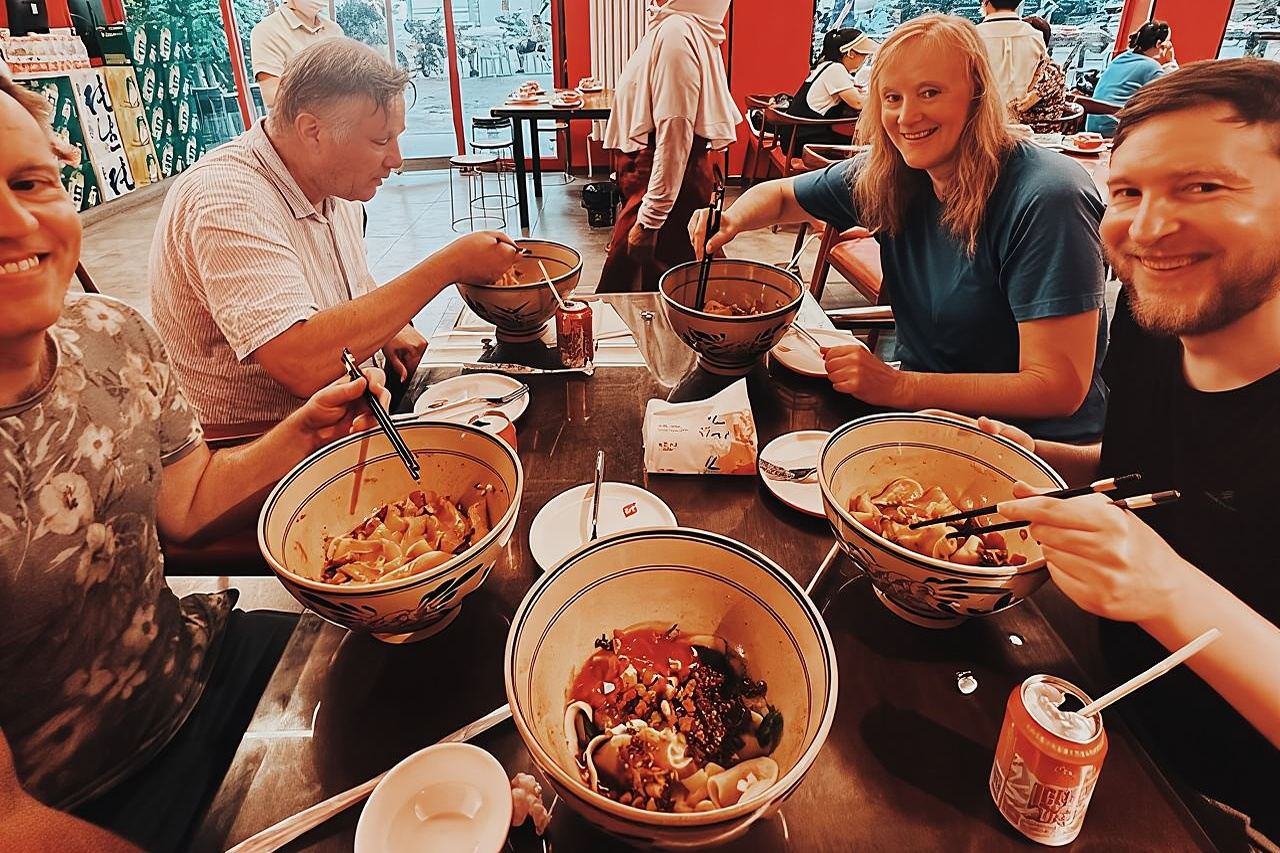 Tour privato di un giorno intero dei punti salienti di Xi'an con prelievo e pranzo