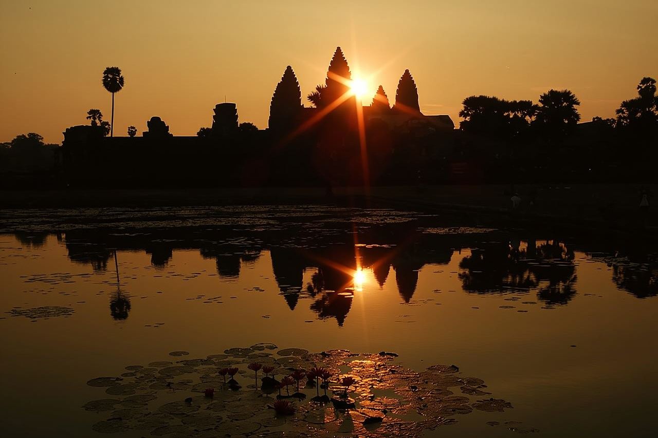 Angkor Wat Sunrise Tour
