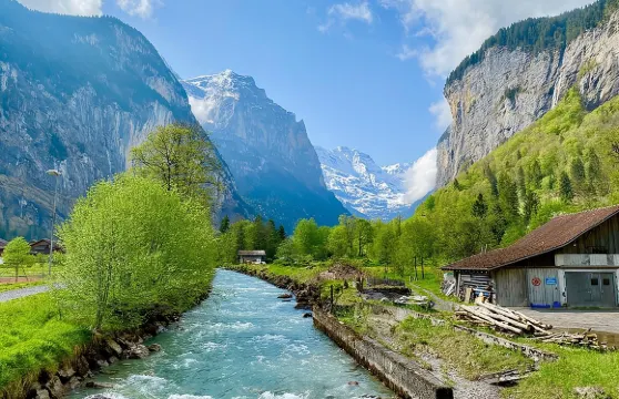 巴塞爾出發的格林德瓦、勞特布龍嫩、因特拉肯及米倫私人全日遊