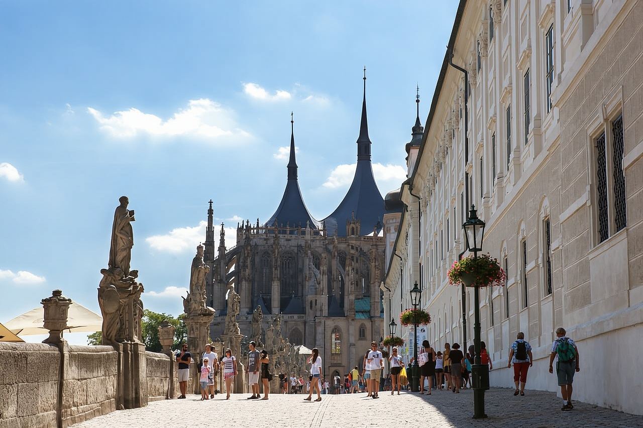 จากปราก: ทัวร์ชมสถานที่ UNESCO Kutna Hora พร้อมโบสถ์กระดูก