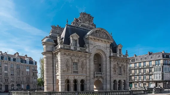 Lille Old Town Walking Tour With A Guide